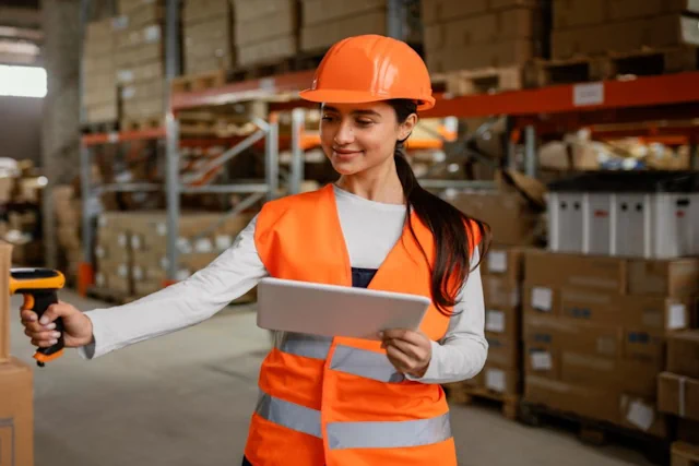 Técnico en Logística Empresarial